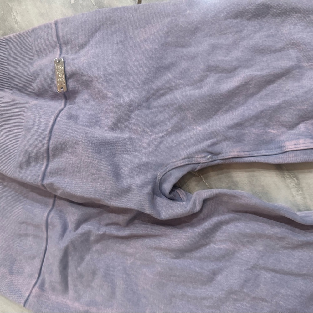Bombshell Sportswear Lavender/Purple Leggings - Picture 3 of 6